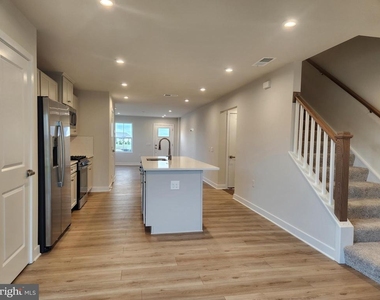 377 Waterside Square - Photo Thumbnail 24