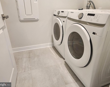377 Waterside Square - Photo Thumbnail 15
