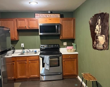 1821 N Capitol Street Ne - Photo Thumbnail 4