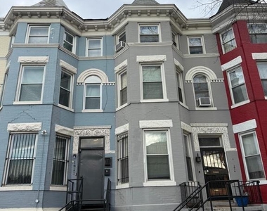 1821 N Capitol Street Ne - Photo Thumbnail 1
