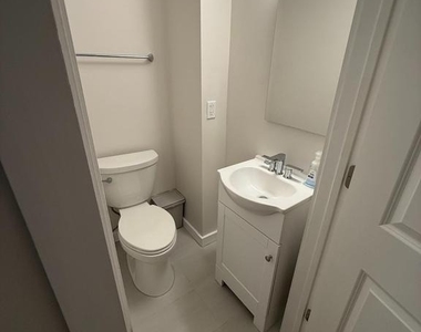 2009 Benning Road Ne - Photo Thumbnail 10