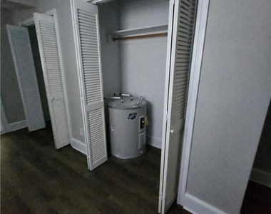 113 Mullins Avenue - Photo Thumbnail 9