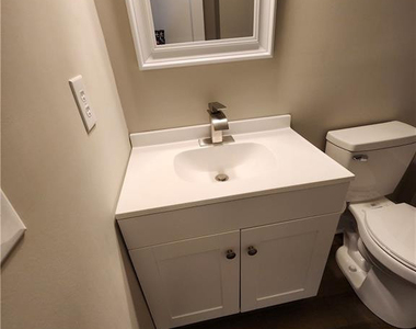 113 Mullins Avenue - Photo Thumbnail 12