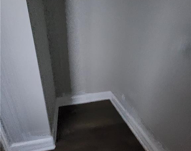 113 Mullins Avenue - Photo Thumbnail 5