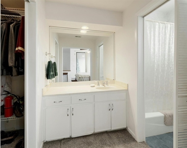1735 Spyglass Dr - Photo Thumbnail 14