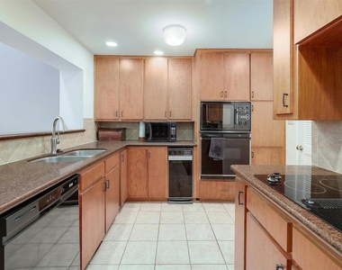 1735 Spyglass Dr - Photo Thumbnail 7