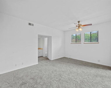 1735 Spyglass Dr - Photo Thumbnail 21