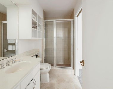 1735 Spyglass Dr - Photo Thumbnail 17