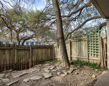620 S 1st St - Photo Thumbnail 14