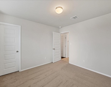 116 Honeybee Ln - Photo Thumbnail 29