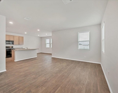 116 Honeybee Ln - Photo Thumbnail 17