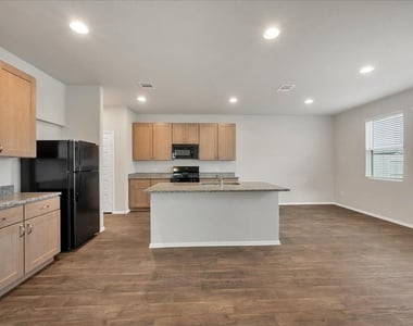 116 Honeybee Ln - Photo Thumbnail 13