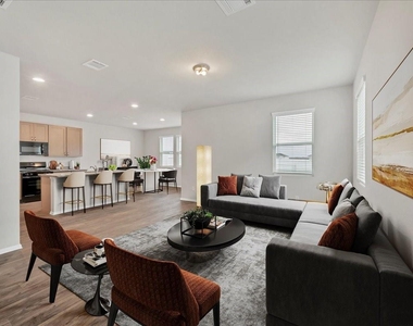 116 Honeybee Ln - Photo Thumbnail 2