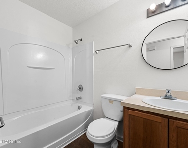 1470 Windle Street - Photo Thumbnail 12