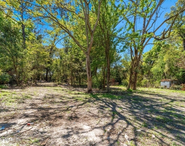 3250 Soutel Drive - Photo Thumbnail 16