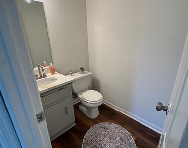 3100 Duval Place Nw - Photo Thumbnail 4