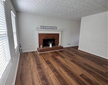 3100 Duval Place Nw - Photo Thumbnail 2