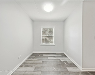 515 N Cass Avenue - Photo Thumbnail 16