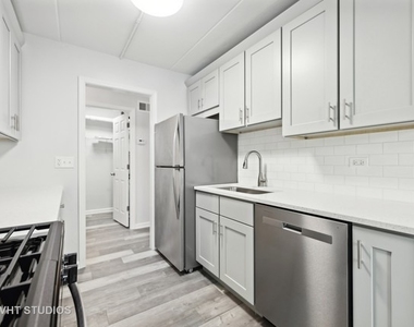 515 N Cass Avenue - Photo Thumbnail 5