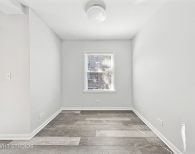 515 N Cass Avenue - Photo Thumbnail 4
