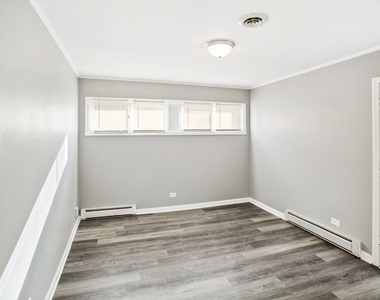 17306 Holmes Avenue - Photo Thumbnail 3