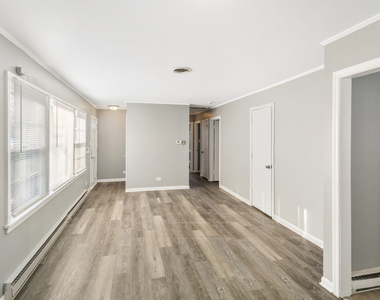 17306 Holmes Avenue - Photo Thumbnail 6