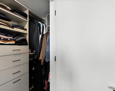211 N Harbor Drive - Photo Thumbnail 13