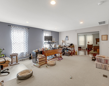 8217 Lincoln Avenue - Photo Thumbnail 20