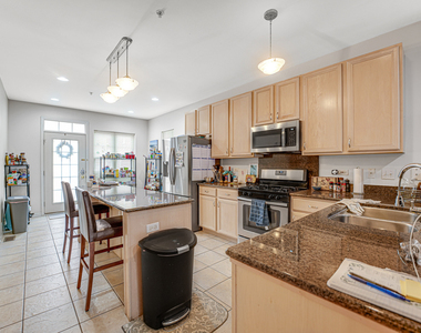 8217 Lincoln Avenue - Photo Thumbnail 10