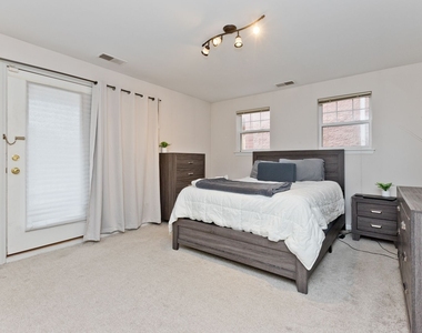 1156 N Howe Street - Photo Thumbnail 7