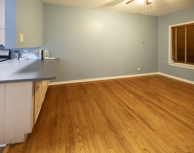 6042 N Kenmore Avenue - Photo Thumbnail 18