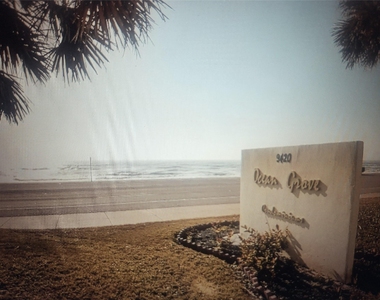 9420 Seawall Boulevard - Photo Thumbnail 20