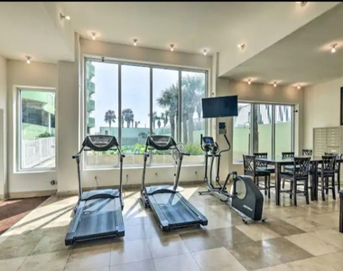 9420 Seawall Boulevard - Photo Thumbnail 2