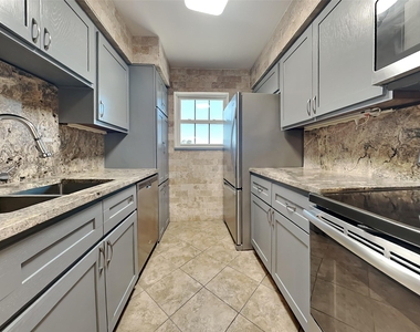 7900 Westheimer Road - Photo Thumbnail 6