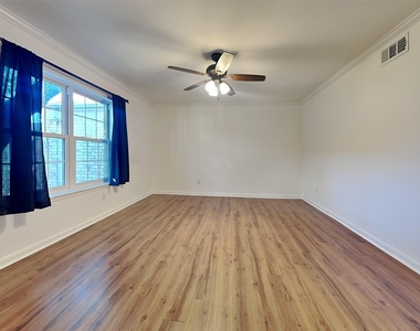 7900 Westheimer Road - Photo Thumbnail 2