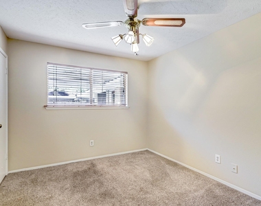 3706 Haven Pines Drive - Photo Thumbnail 14