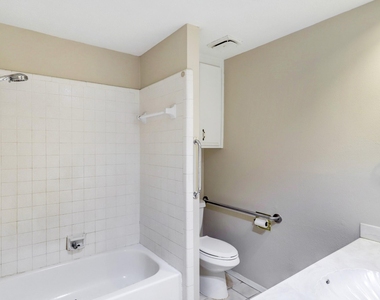 3706 Haven Pines Drive - Photo Thumbnail 13