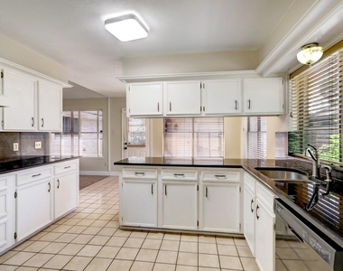 3706 Haven Pines Drive - Photo Thumbnail 9
