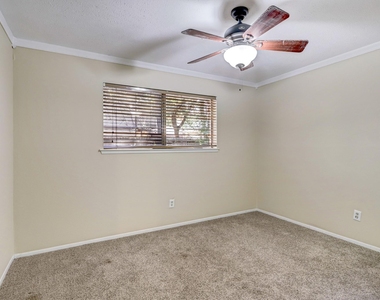 3706 Haven Pines Drive - Photo Thumbnail 15