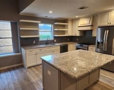 5114 Enchanted Timbers Drive - Photo Thumbnail 5