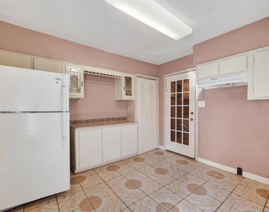968 Garapan Street - Photo Thumbnail 12