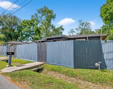 968 Garapan Street - Photo Thumbnail 4