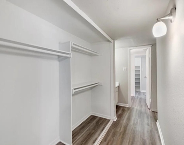 11715 S Glen Drive - Photo Thumbnail 12
