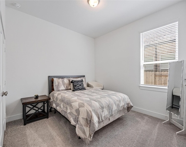 21130 Garden Palm Drive - Photo Thumbnail 18