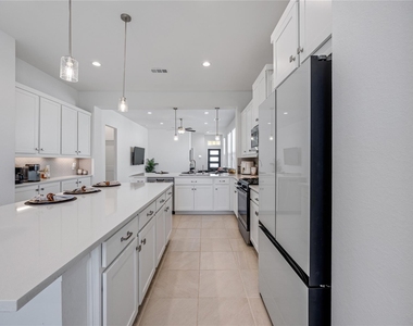 21130 Garden Palm Drive - Photo Thumbnail 8