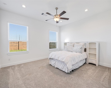 21130 Garden Palm Drive - Photo Thumbnail 14