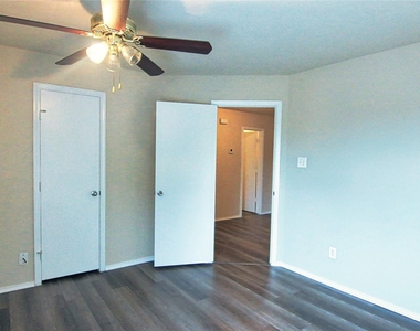7419 Kennemer - Photo Thumbnail 11