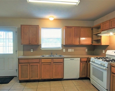 7419 Kennemer - Photo Thumbnail 3