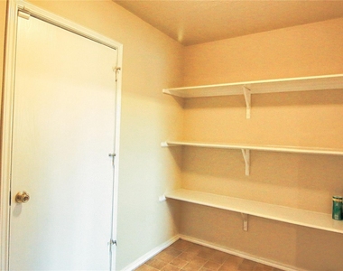 7419 Kennemer - Photo Thumbnail 5