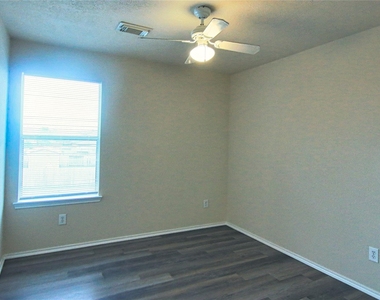 7419 Kennemer - Photo Thumbnail 8